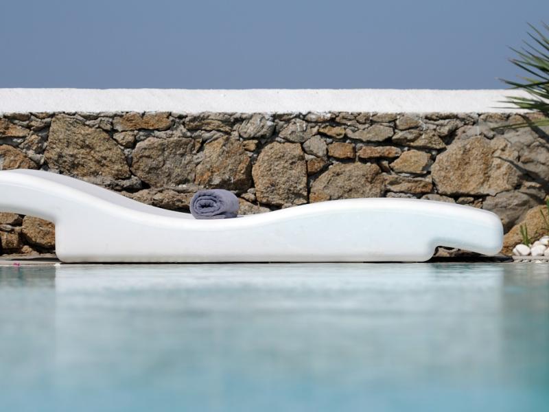 Ostraco Hotel & Suites