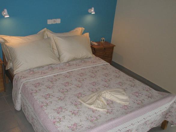 Ouzas Hotel