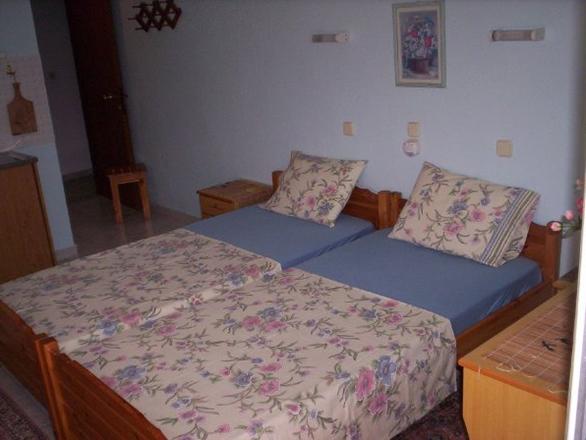 Ouzas Hotel