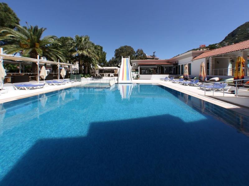 Club Munamar Beach Resort