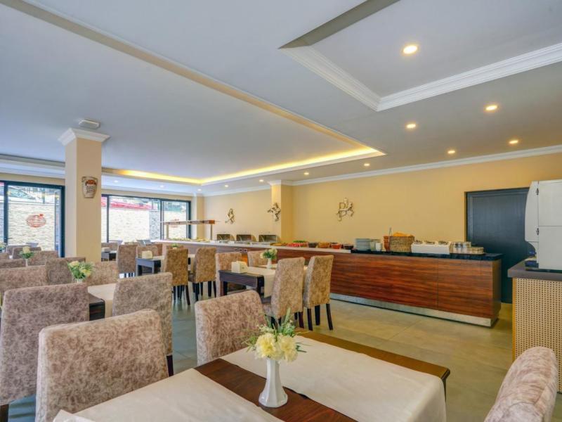 Miss Cleopatra Hotel