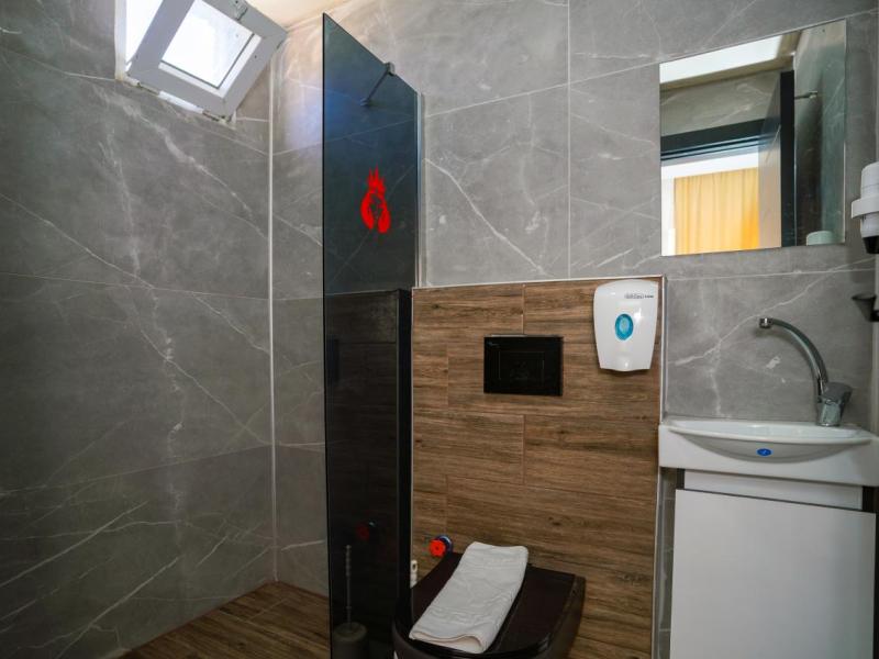 Miss Cleopatra Hotel