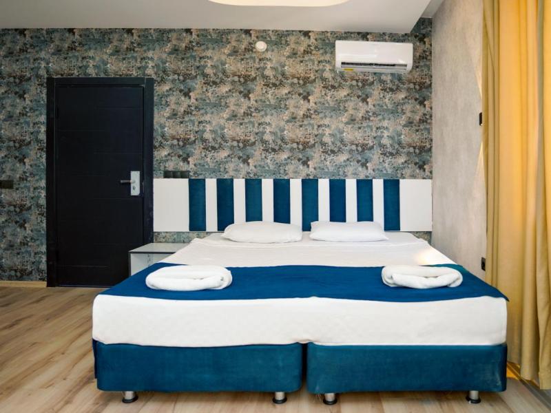 Miss Cleopatra Hotel