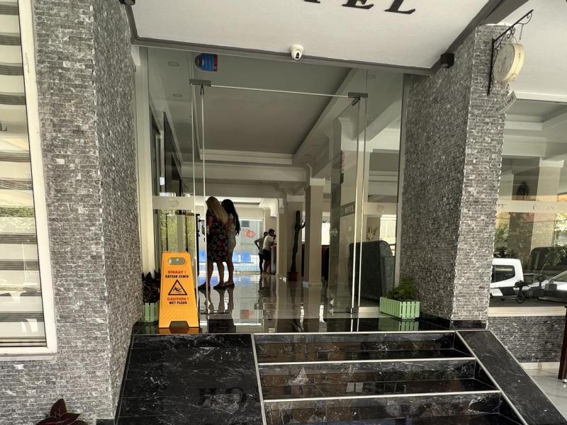 Miss Cleopatra Hotel