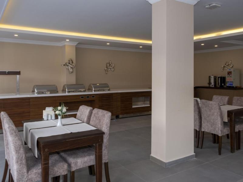 Miss Cleopatra Hotel