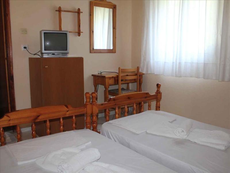 Pachis Beach Hotel