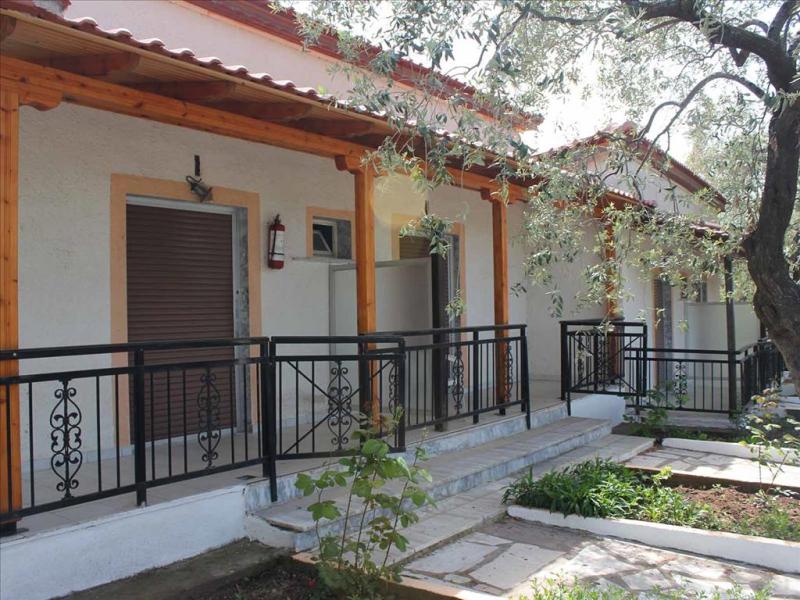Pachis Beach Hotel