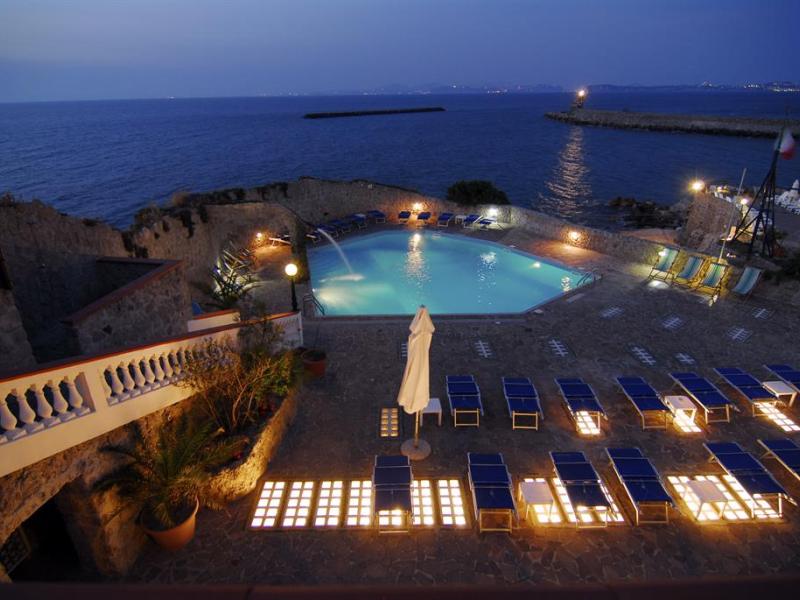 Pagoda Hotel & Residence