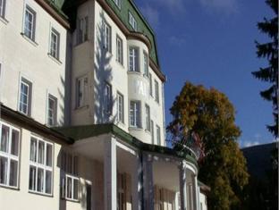 Palace Club