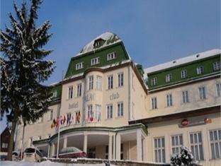 Palace Club