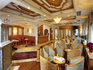 Palace Hotel Ravelli