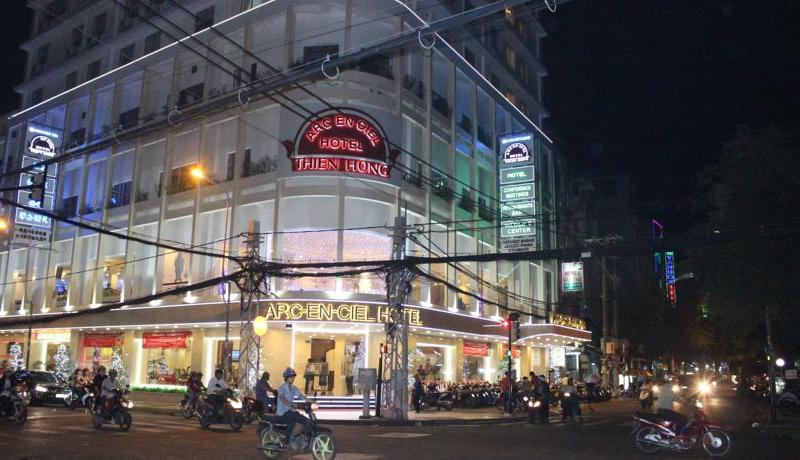 Arc En Ciel Hotel Thien Hong