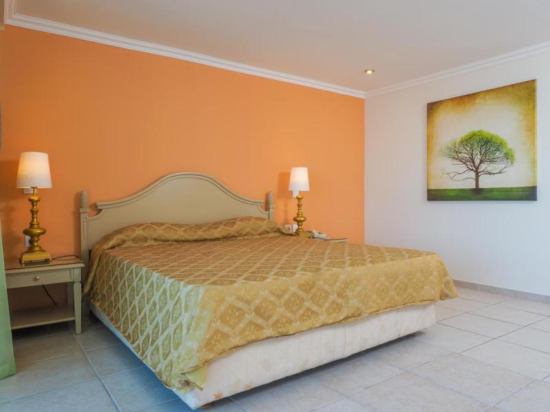 Paleo ArtNouveau Hotel