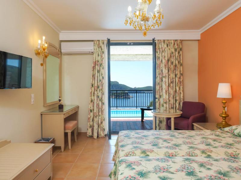 Paleo ArtNouveau Hotel