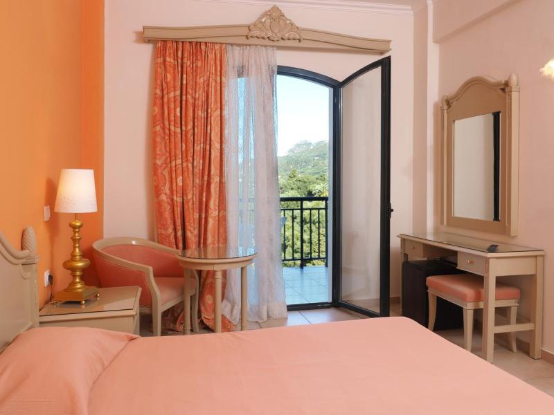 Paleo ArtNouveau Hotel