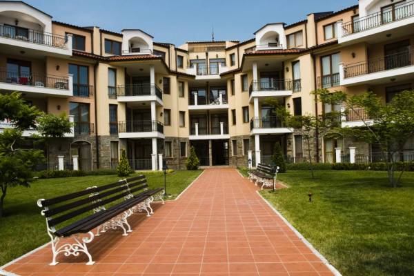 Arcadia Apart Complex
