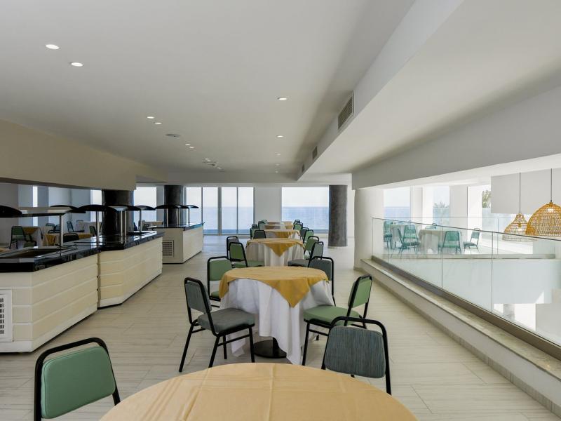 Blue Beach Golf & Spa 