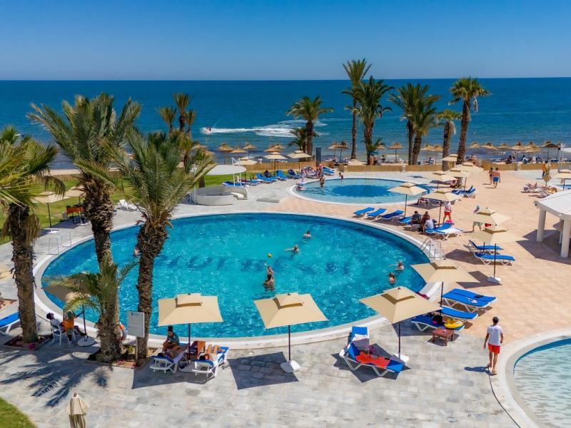 Blue Beach Golf & Spa 