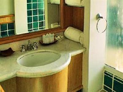 Palm Springs Lodge & City Resort