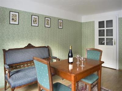 Archibald At the Charles Bridge 