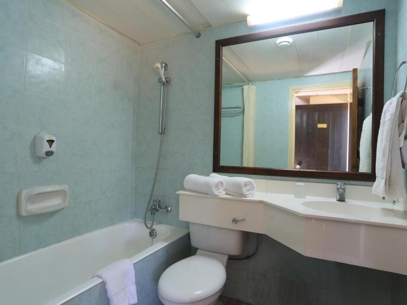 Panas Holiday Village