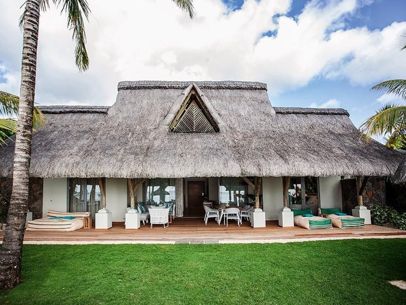 Paradis Beachcomber Golf Resort & Spa