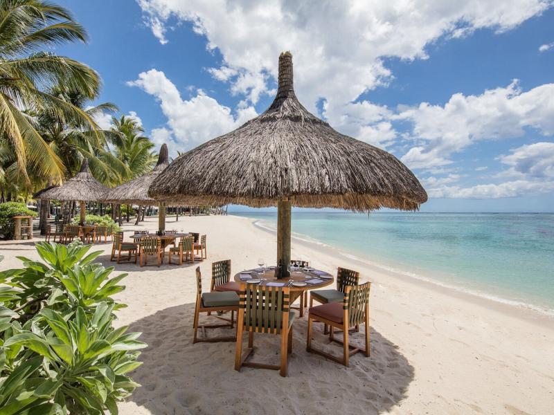 Paradis Beachcomber Golf Resort & Spa