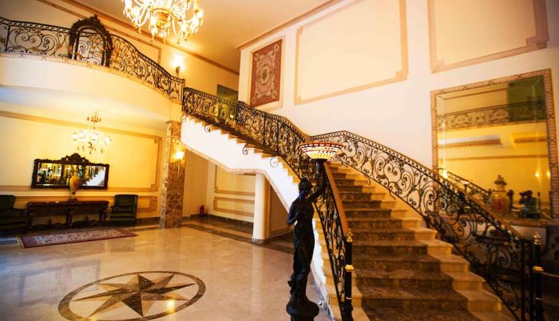 Paradise inn Beach Resort