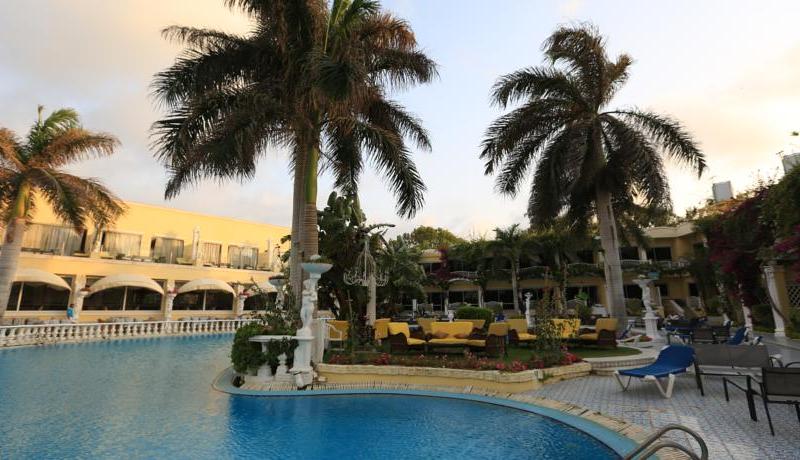 Paradise inn Beach Resort