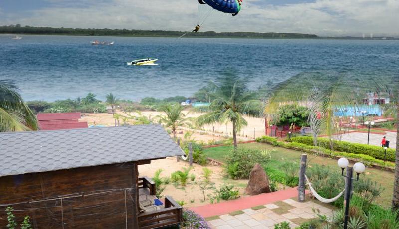 Paradise Village Beach Resort