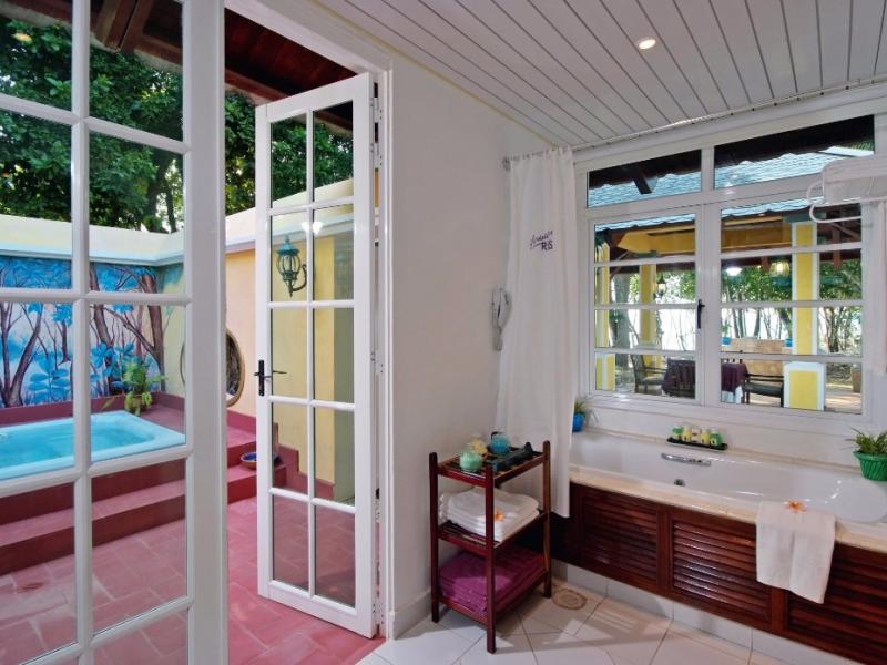 Paradisus Rio de Oro Resort & Spa