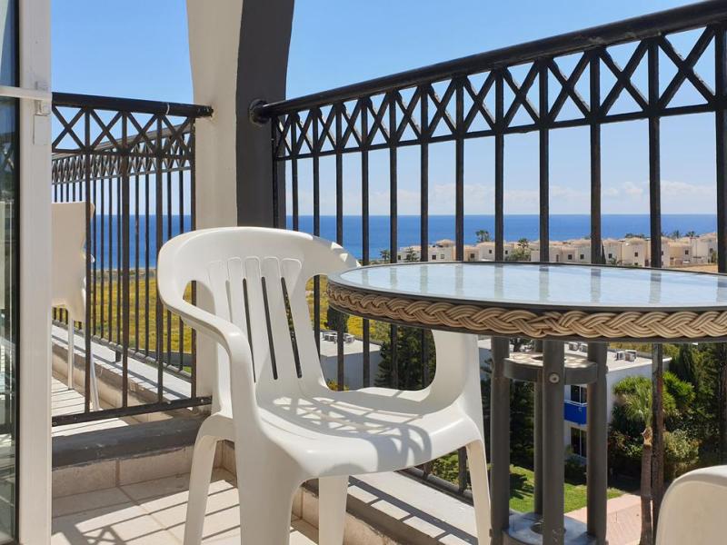 Paramount Hotel Apartments