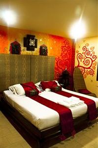Parasol Inn Hotel