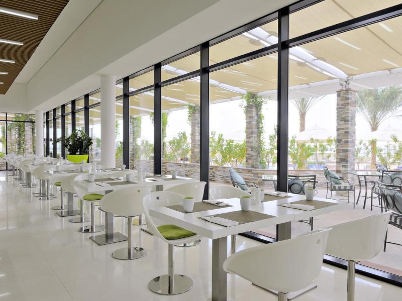 Park Inn by Radisson Abu Dhabi Yas Island