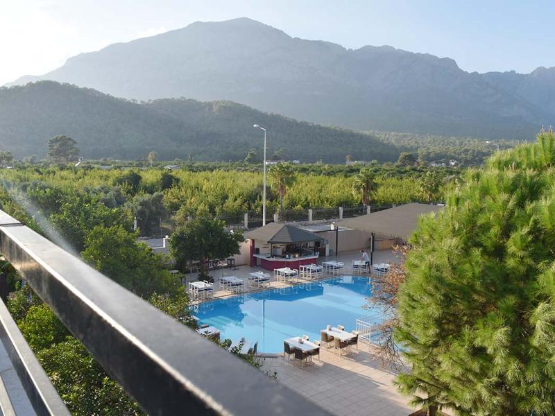 Ares Hotel