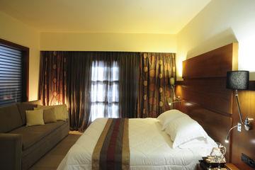 Aressana Spa Hotel & Suites