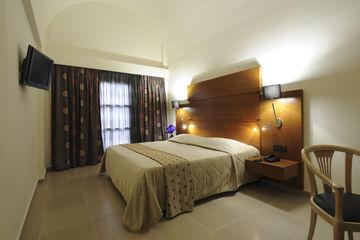 Aressana Spa Hotel & Suites