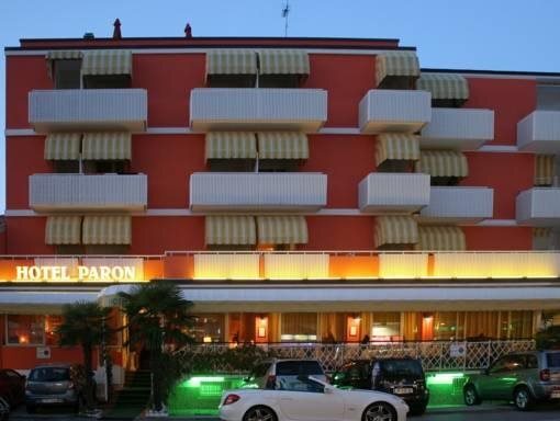 Hotel Paron