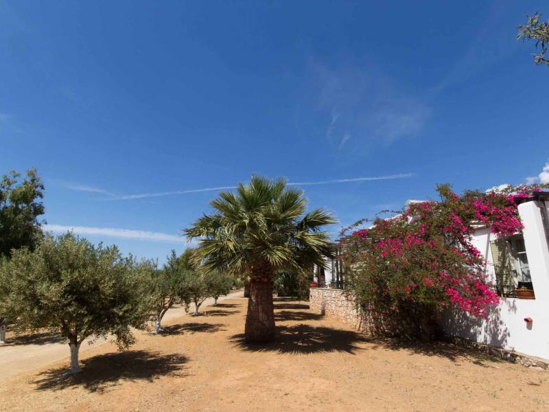 Parosland Hotel & Resort
