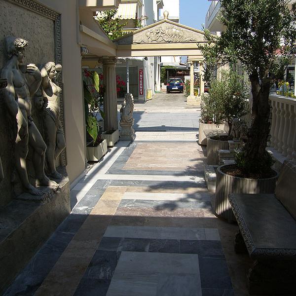 Parthenon Art hotel
