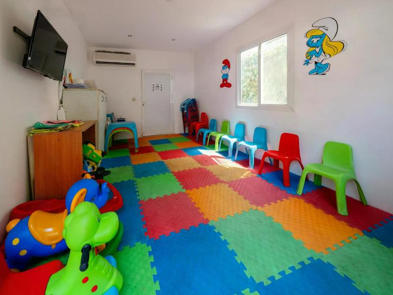 Pasa Beach Hotel