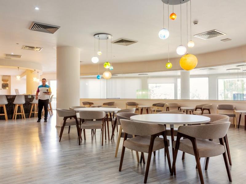 Papouis Protaras Hotel