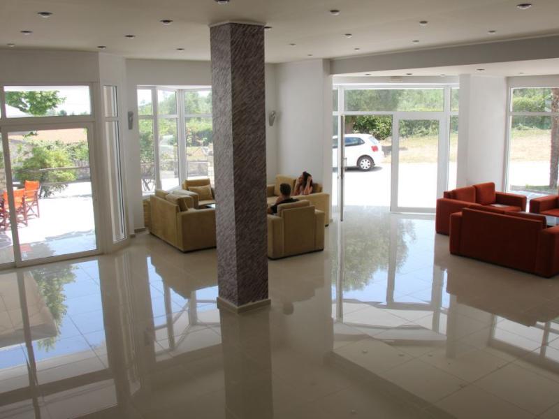 Pashos Hotel