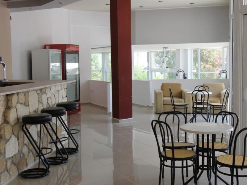 Pashos Hotel