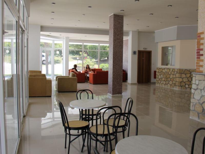Pashos Hotel