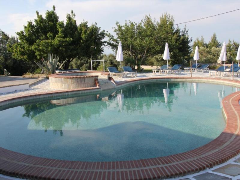 Pashos Hotel