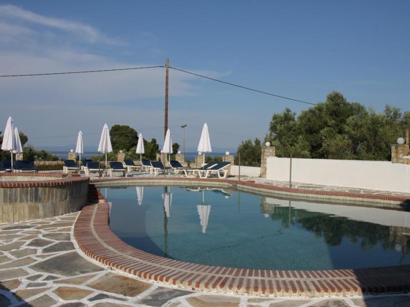 Pashos Hotel