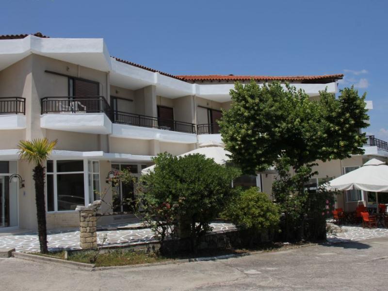 Pashos Hotel