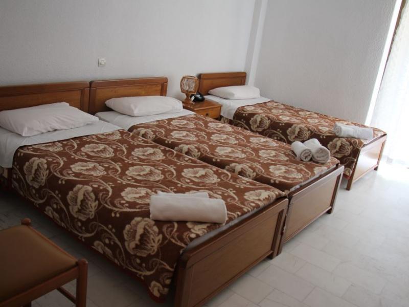 Pashos Hotel