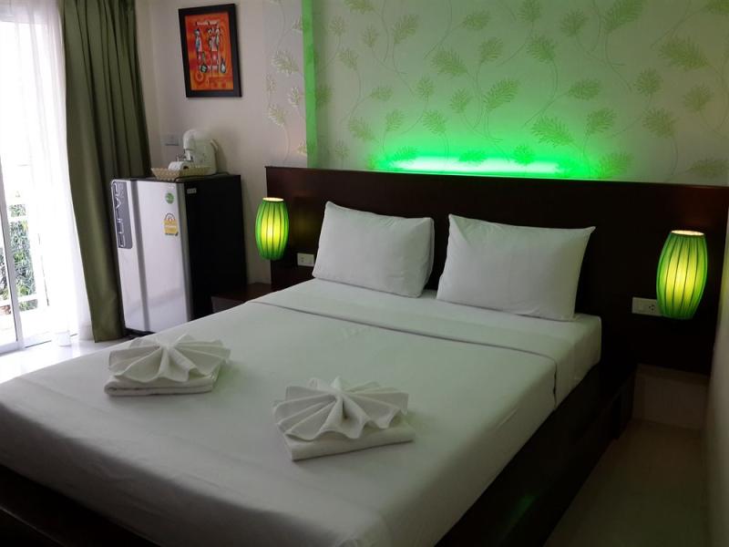 Patong City Hometel